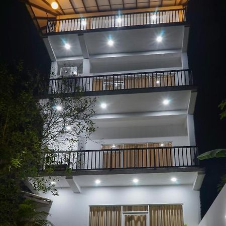 Pinnawala Elephant Front View Hotel Rambukkana Dış mekan fotoğraf